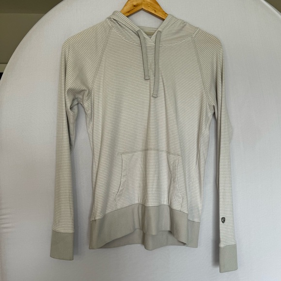 Kuhl Tops - Kuhl hoodie size small